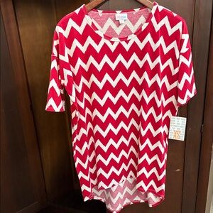 LuLaRoe Red and Cream Chevron Tee